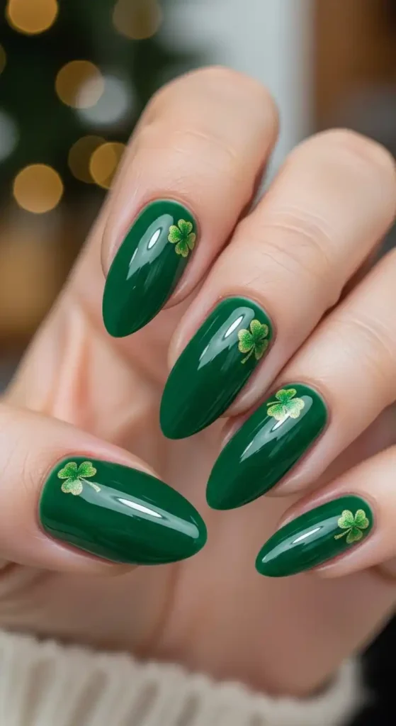 classic-green-manicure